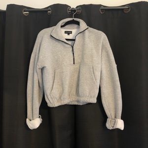 The perfect cropped gray sweater!